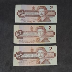 Lot of 3 Vintage Canadian $2 Two Dollar 1986 Banknotes Currency Collectible G-VG